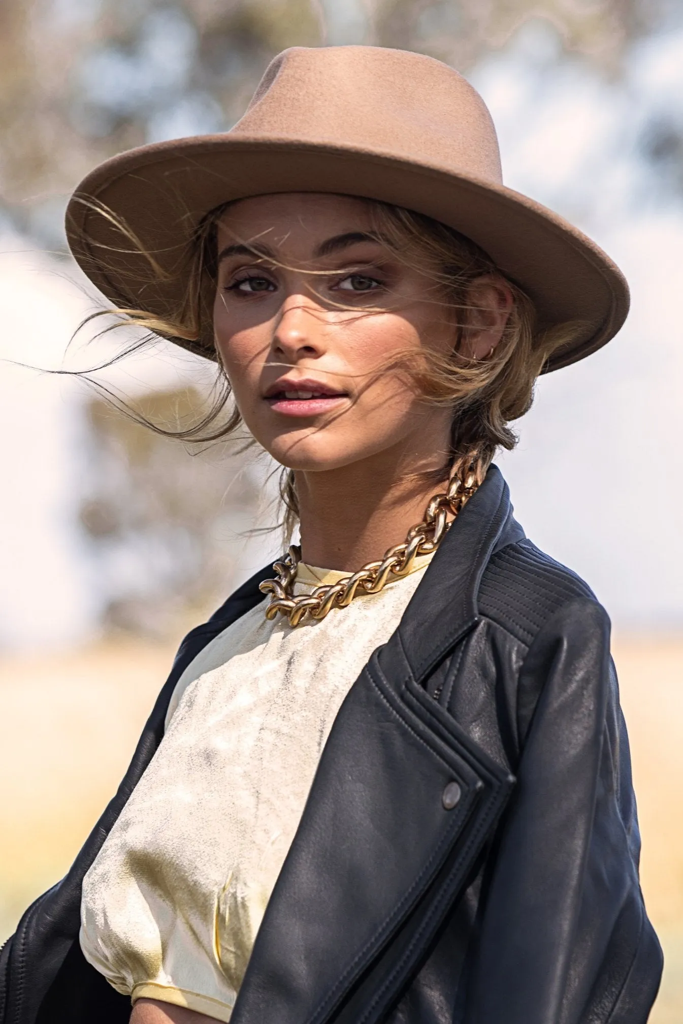 ACE OF SOMETHING Oslo Felt Fedora - Golden Sand