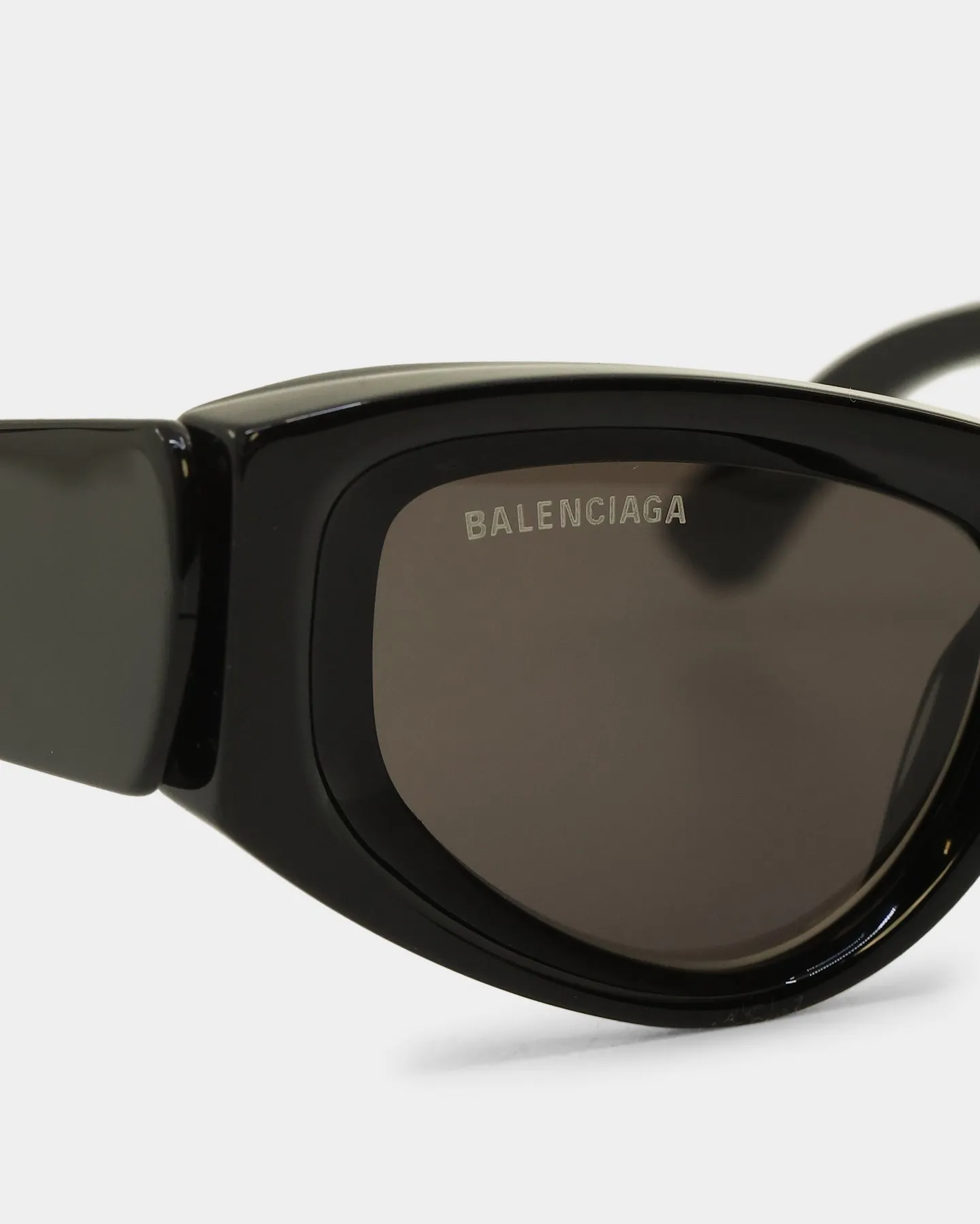 Balenciaga BB0243S001 Black