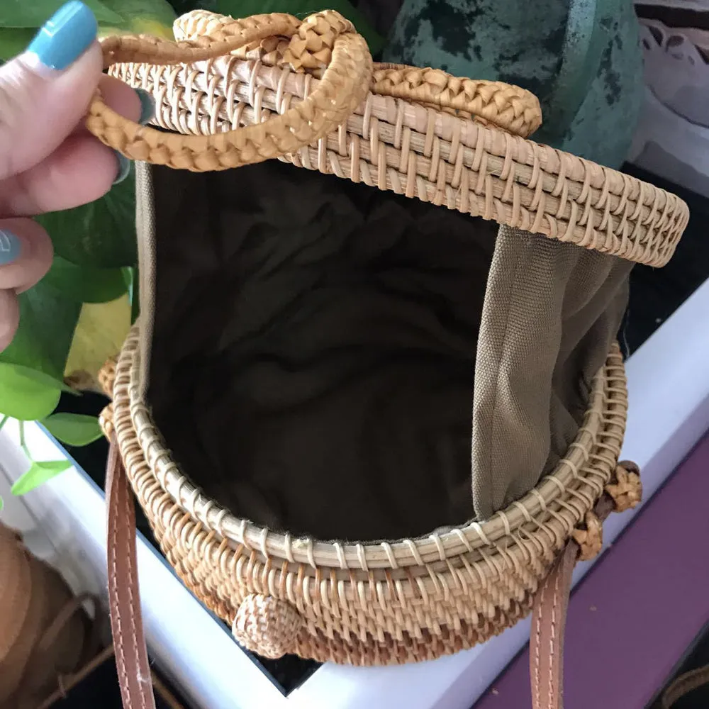 Bohemian Circular Beach Bag Hand Woven Straw   Round Butterfly Rattan buckle with real leather strap