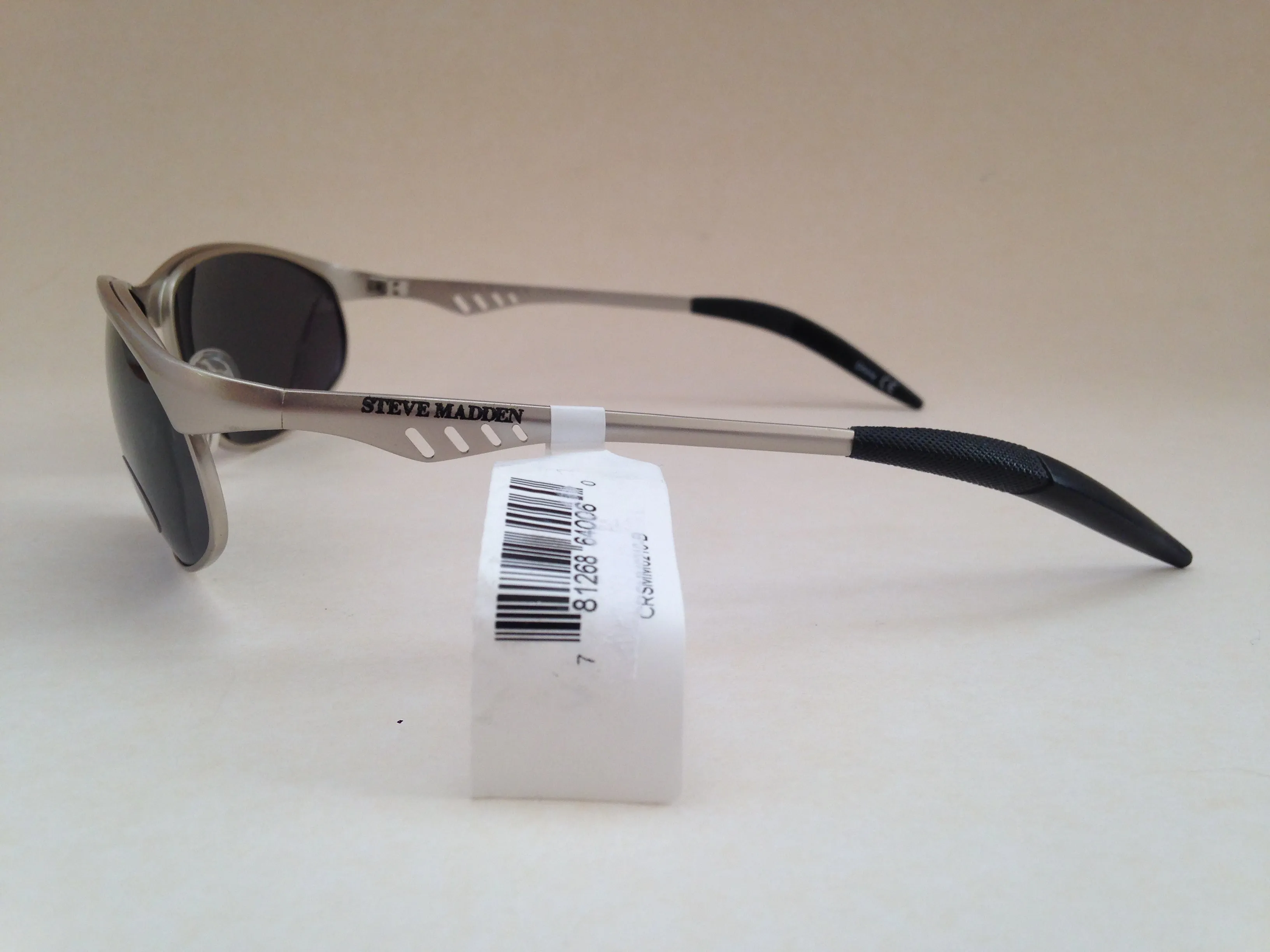 Steve Madden Polarized Sport Sunglasses Silver Metal Frame Gray Lens S3047P SLV