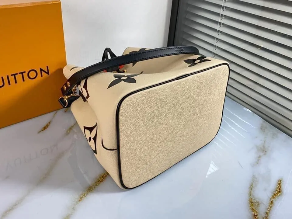Trendy Inspired Louis Vuitton Crafty Neonoe Mm Bag